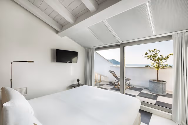 Royal Bay Suite