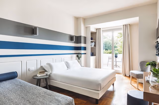 Deluxe Double or Twin Room, Balcony