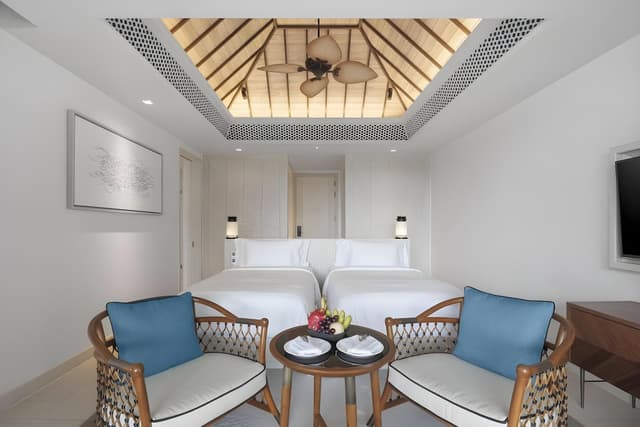 Premium Ocean Pool Suite Twin