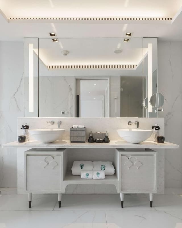 Premium Ocean Pool Suite King