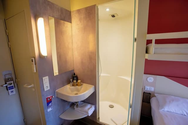 Triple Room, Multiple Beds