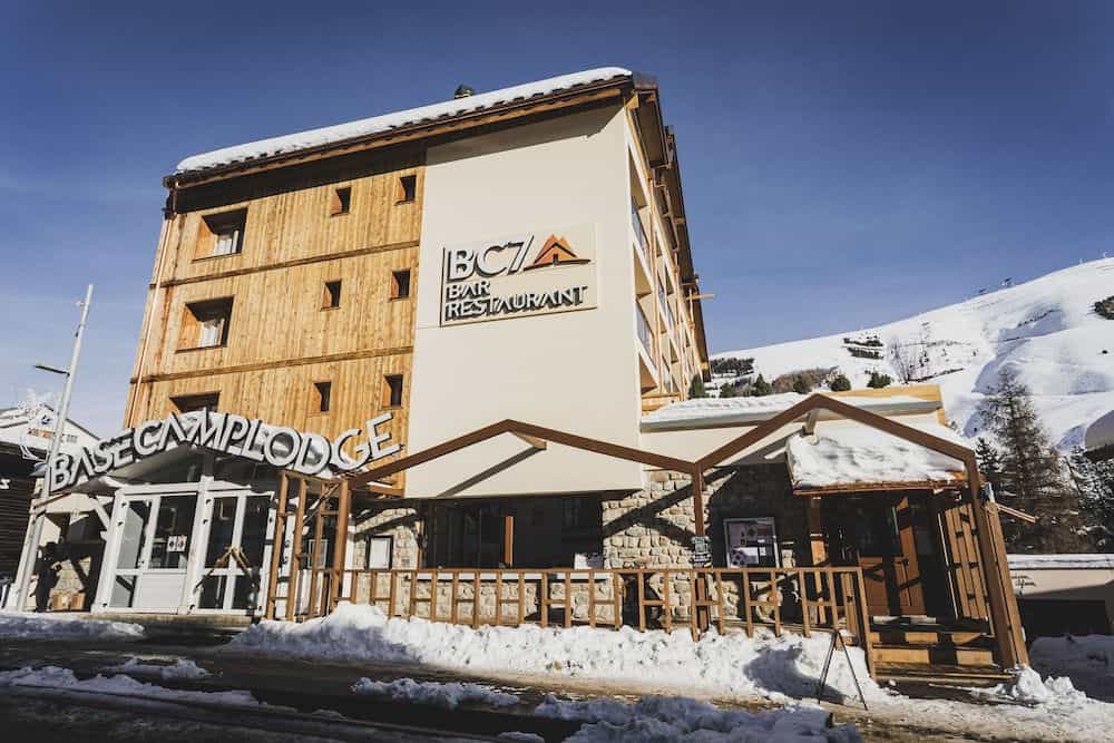 Hotel Base Camp Lodge - Les 2 Alpes Hotel Base Camp Lodge - Les 2 Alpes