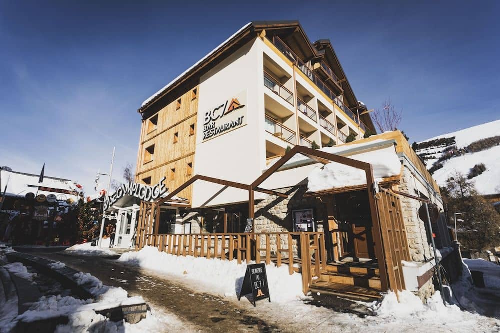 Hotel Base Camp Lodge - Les 2 Alpes Hotel Base Camp Lodge - Les 2 Alpes