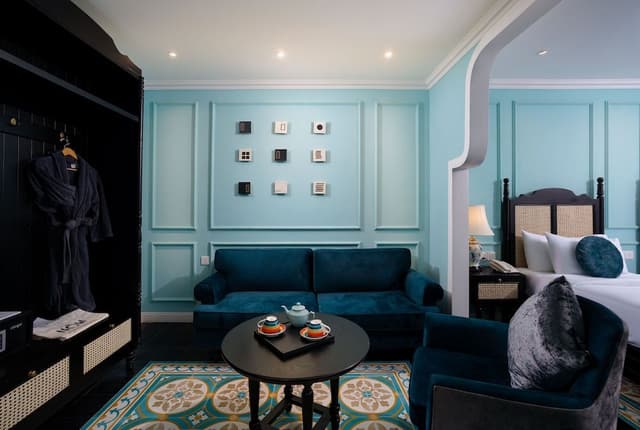 One Bedroom Apartment Twin City View