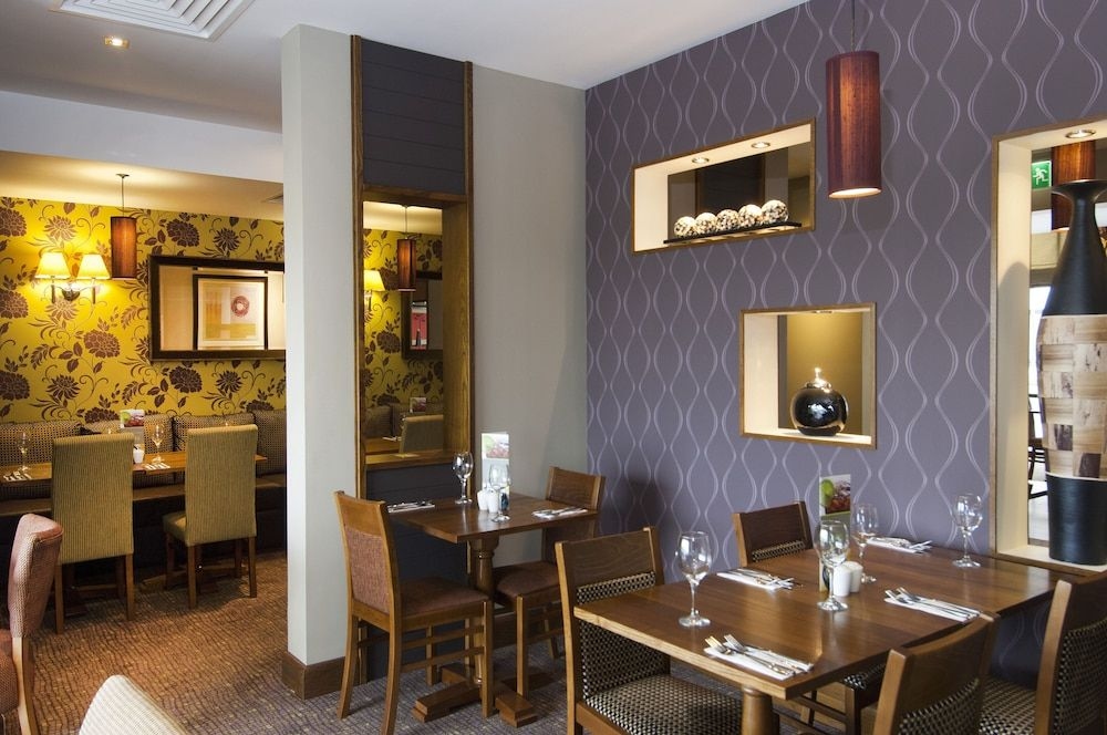 Premier Inn Stansted Airport3