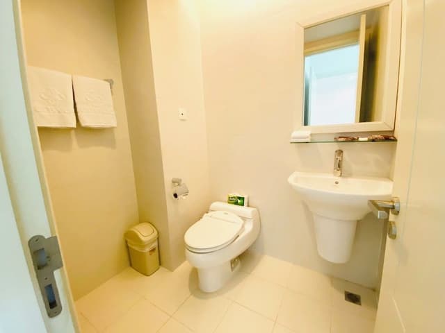 Two Bedrooms Apartment with City View