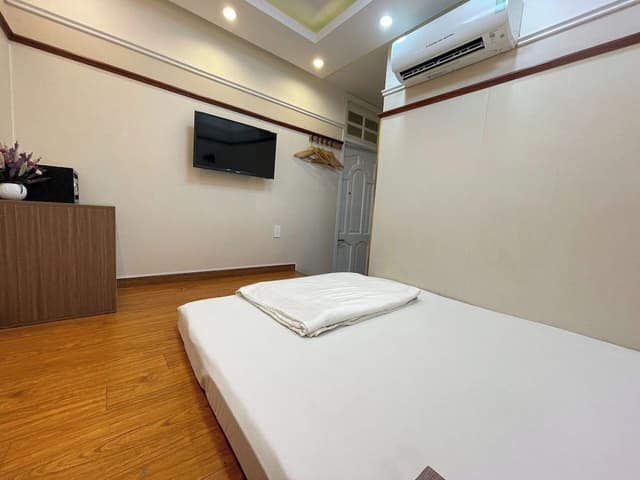 Mimosa Room