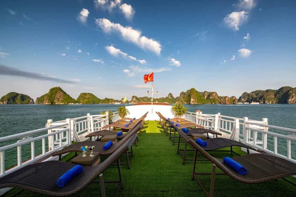 Room in Boat - Halong Bay Cruise For Backpackers Room in Boat - Halong Bay Cruise For Backpackers