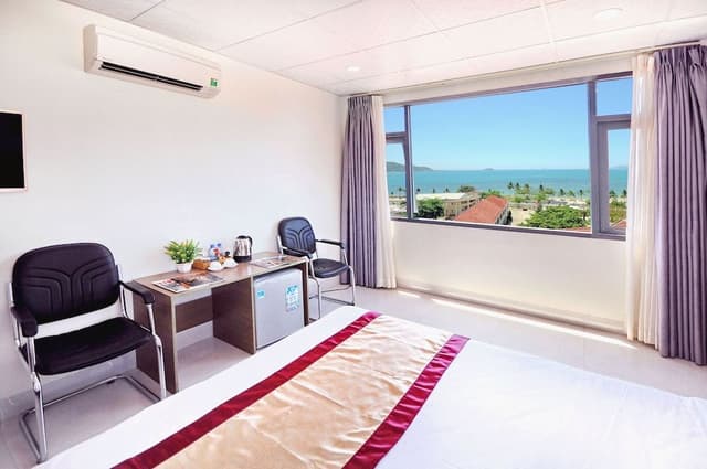 Family Quadruple Room, 2 Queen Beds, Sea View