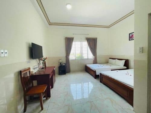 Double or Twin Room with Shower