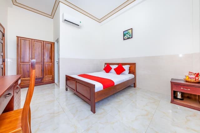 Basic Double Room Single Use, City View