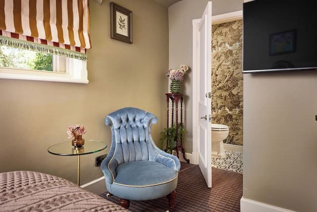 Classic Single Room