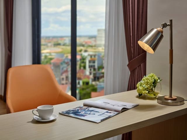 Family Room, Connecting Rooms