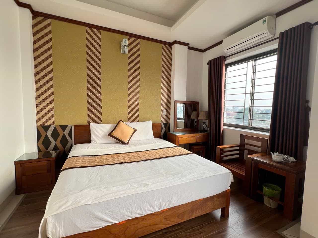 Hưng Thành Riverside Hotel Hưng Thành Riverside Hotel