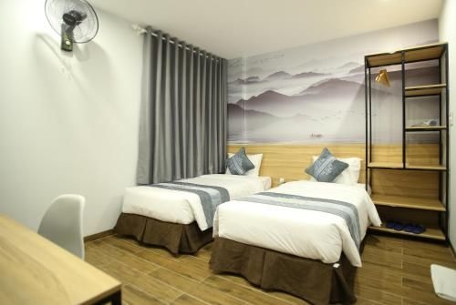 คิงเซลส์ โฮเต็ล (Kingsales Hotel)1