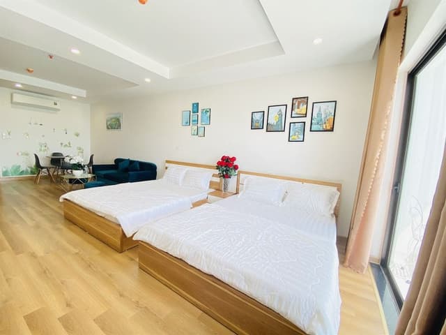 Panoramic Studio, 2 Queen Beds, Balcony, Sea Facing