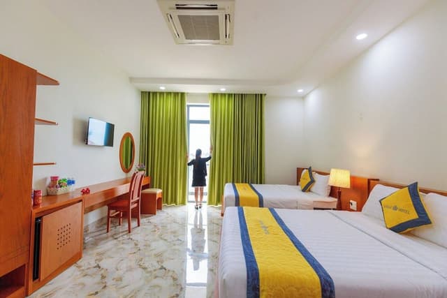 Deluxe Double Room, City View