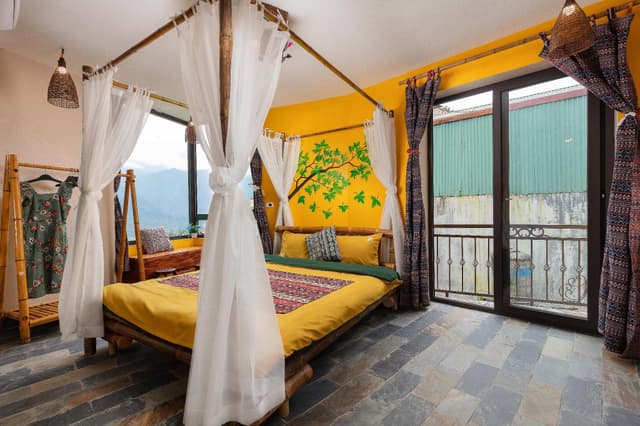 Deluxe Queen Room