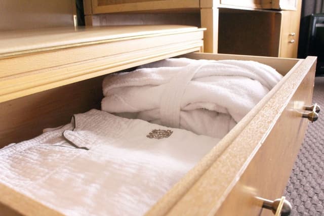 Junior Suite (57 sq.m. / Non-Smoking)