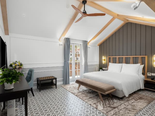 Deluxe Suite