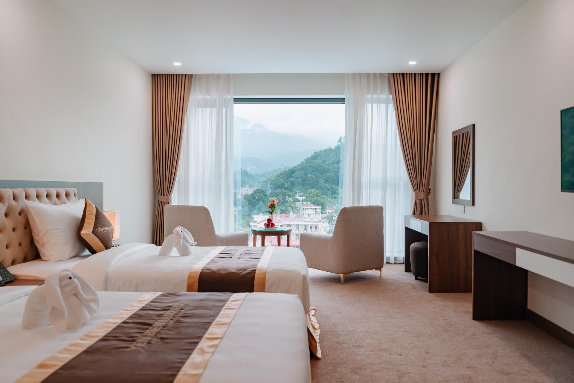 YEN BIEN LUXURY HOTEL0