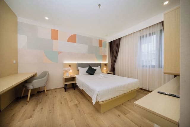 Deluxe Room, 1 Queen Bed