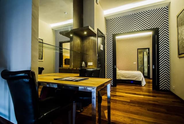 Executive Suite
