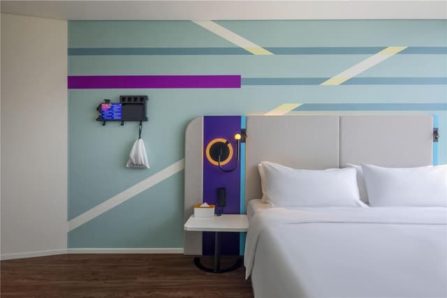 KING BED ROOM