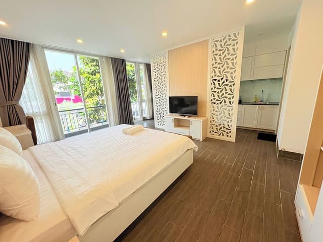 Deluxe Studio, Balcony, City View