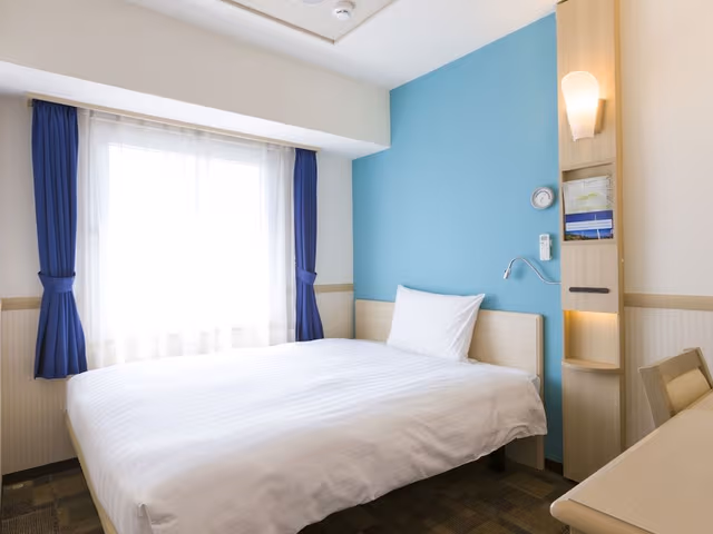 Standard Single Room, Smoking