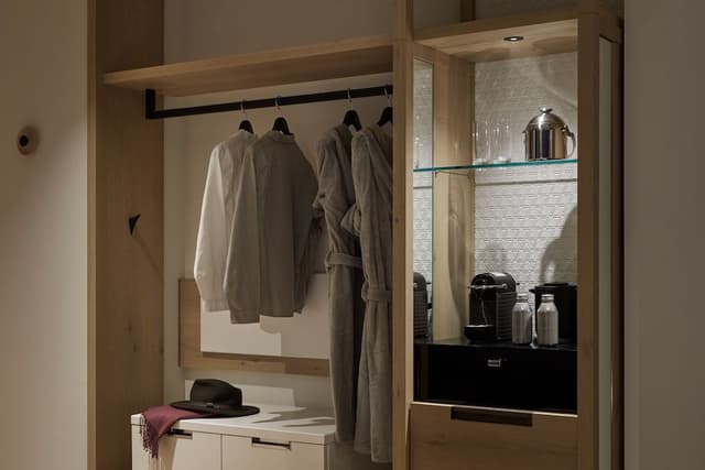 Room, Multiple Beds, City View (2 Twin Beds with Sofa Bed)
