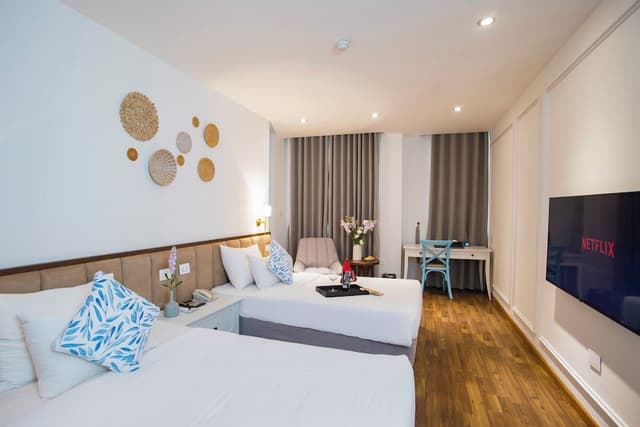 Large Double or Twin Room