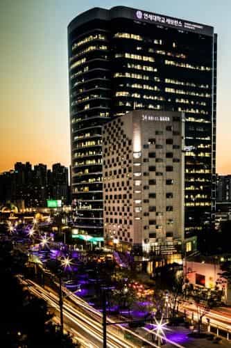 โรงแรม มานู โรงแรม มานู