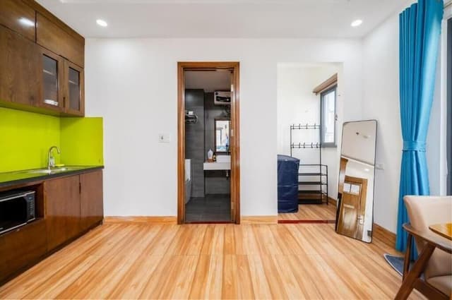 Family Triple Studio with Bathtub