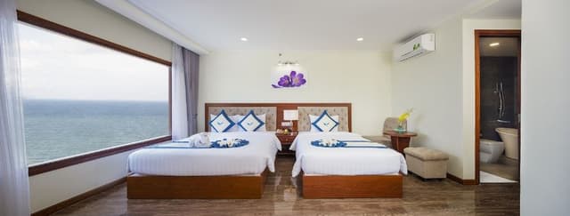 Senior Room, Sea View