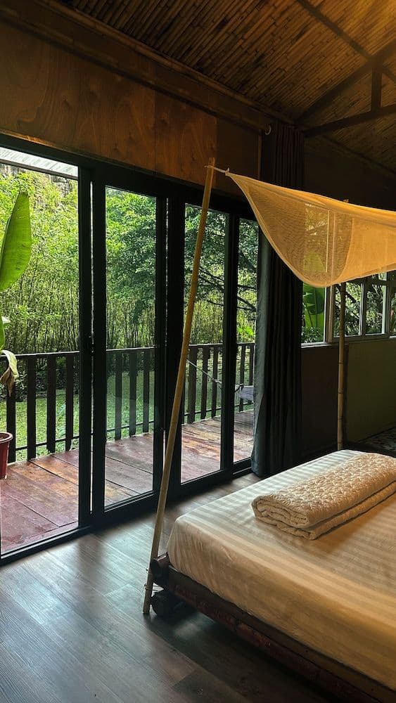 Superior Room, 1 King Bed, Valley View, Mountainside