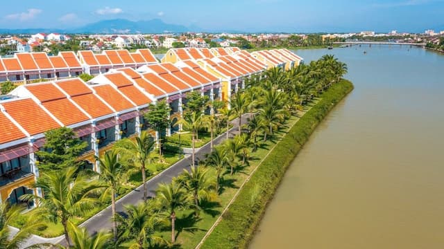 Villa Three-bedroom inclusive Hoi An Memories Show ticket (Eco class)