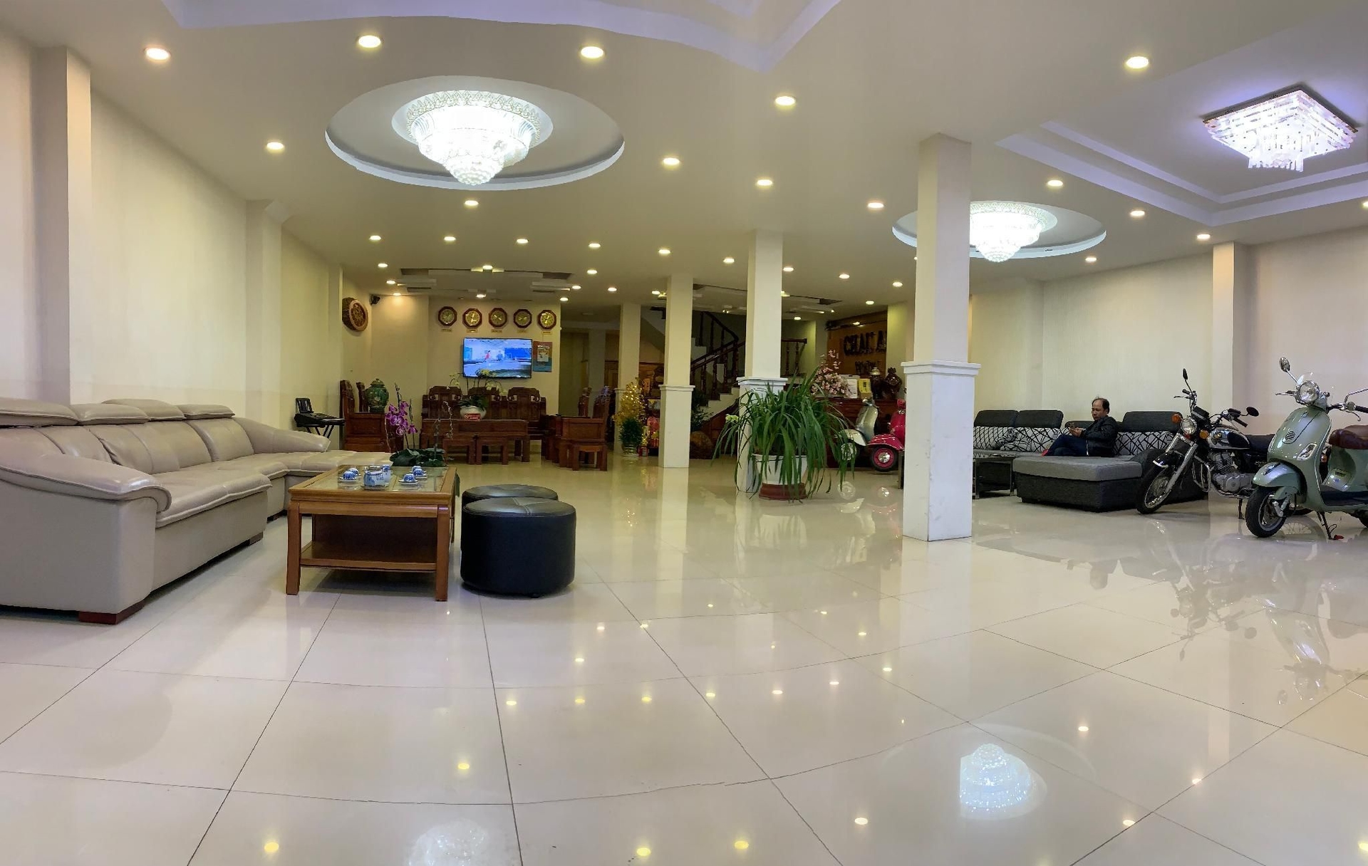 โรงแรมยูโรปา ดาลัด (Europa Hotel Da Lat)0