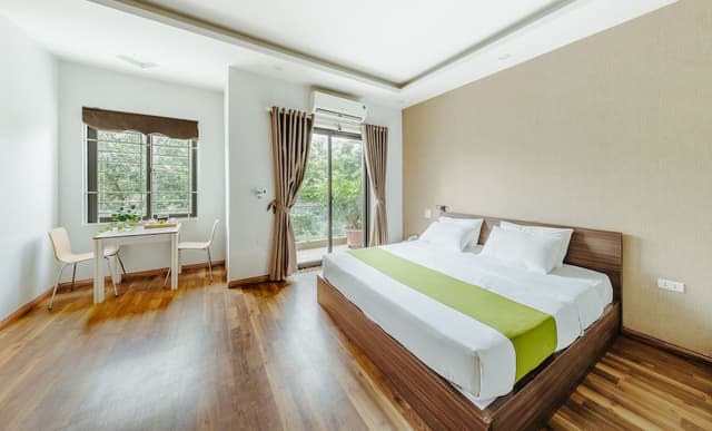 Suite Double Room with Balcony Garden View