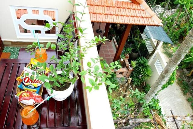 Triple Room, Balcony