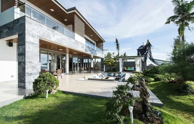 Luxury Villa (8 Bedrooms)