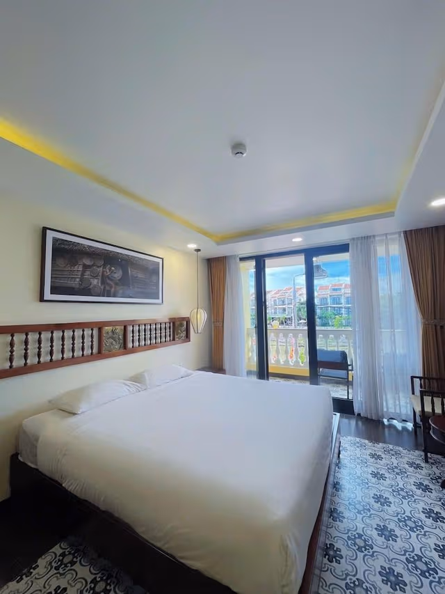Superior Double Room, City View