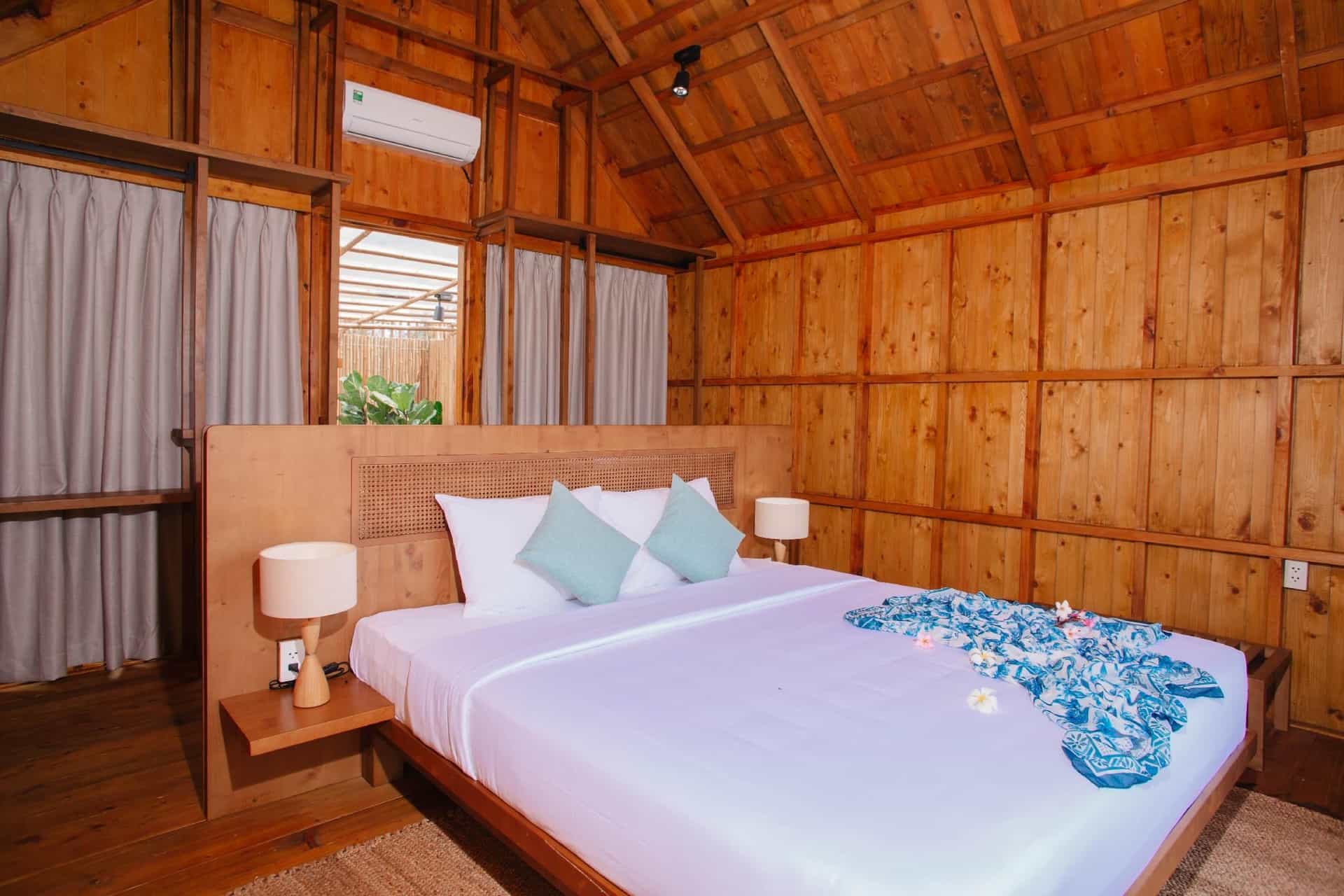 Hola Beach - Beach Club and Eco Glamping Resort Hola Beach - Beach Club and Eco Glamping Resort