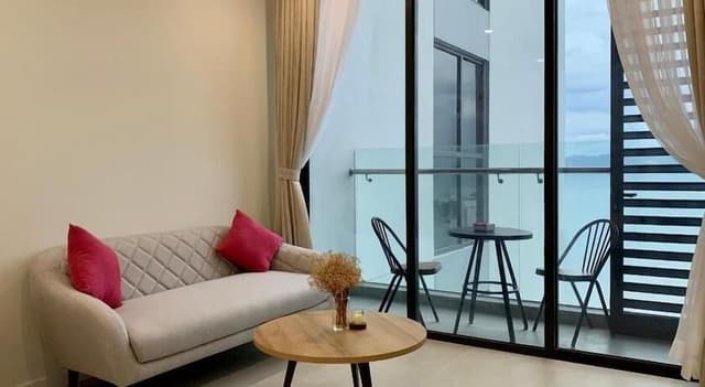 Deluxe Studio