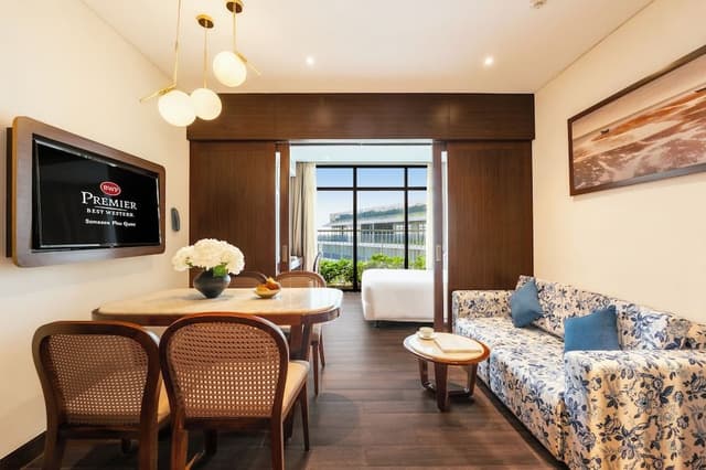 Executive Room, 2 Queen Beds, Non Smoking, Sea View (Living Room)