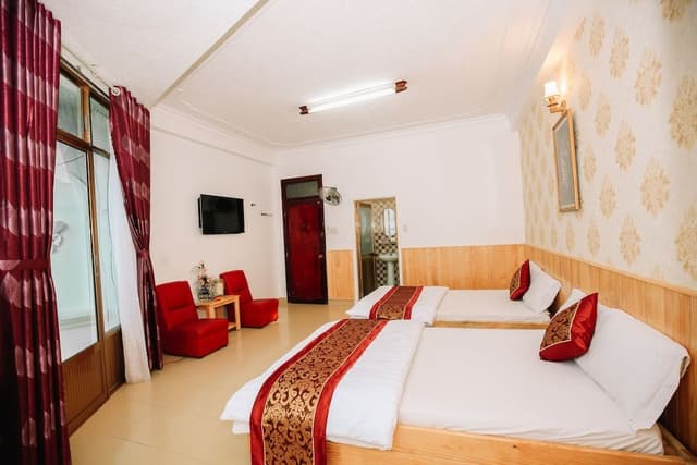 Family Triple Room (2)