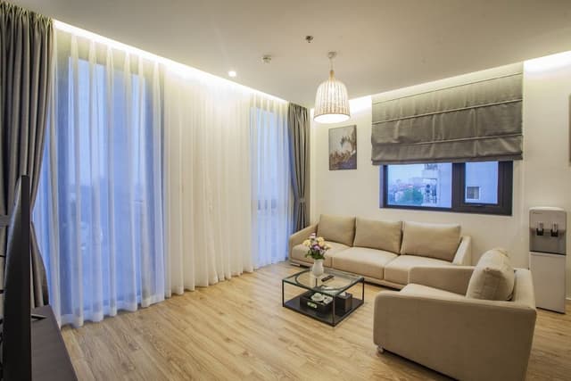 Executive Suite, Lake View