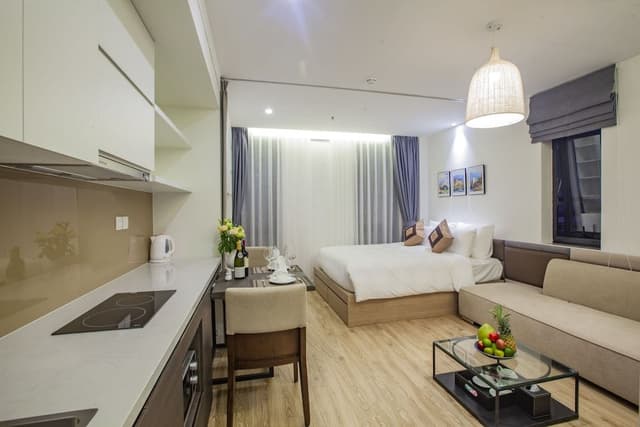 Deluxe Studio, Lake View