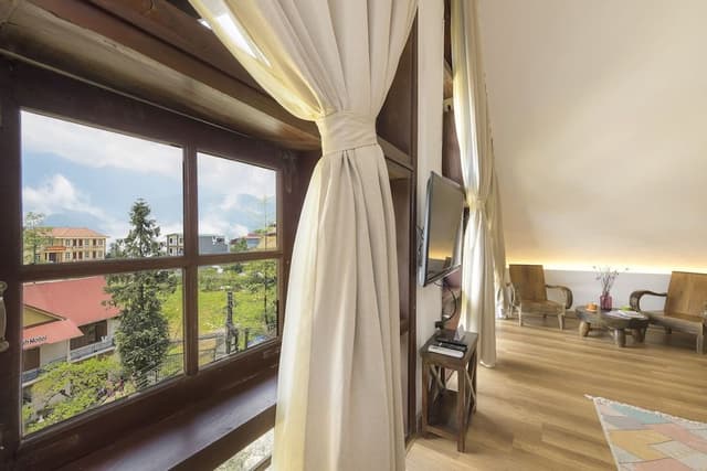 Executive Attic Suite