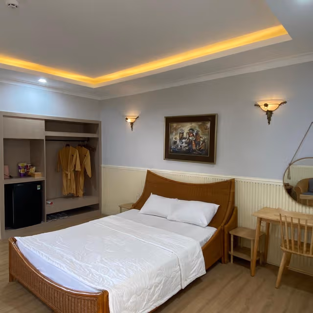 Deluxe Double Room (2 Adults + 1 Child)